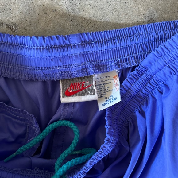 VINTAGE NIKE TRACKPANTS - Picture 3 of 3